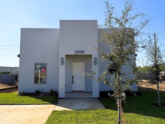 2919 Earthhaven Dr, Laredo, TX 78046