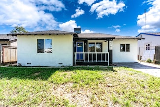 2367 S Holly Ave, Fresno, CA 93706