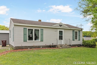 1070 Morningside St, Muskegon, MI 49442