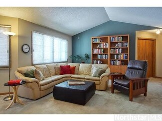 2526 2526 Wilshire-Court-, Mendota Heights, MN 55120