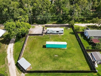 322 Canning Plant Rd, Seffner, FL 33584