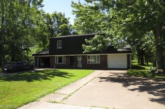 5490 Colorado Ave, Sheffield Village, OH 44054