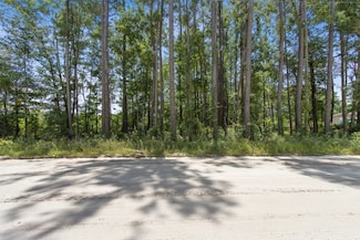 28711 Tracy Rd, Hilliard, FL 32046