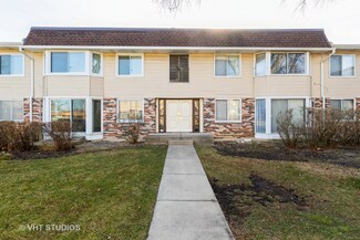 3100 Roberts Dr Unit 4, Woodridge, IL 60517