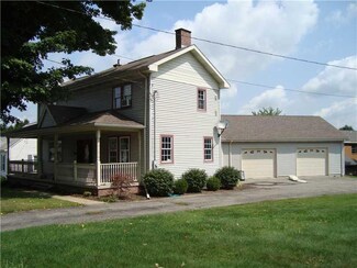420 Greenville Ave, Mercer, PA 16137