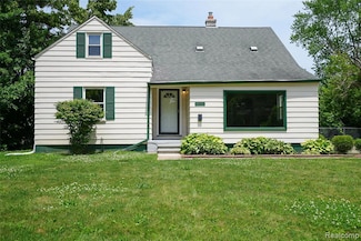 18997 Huntington Ave, Harper Woods, MI 48225