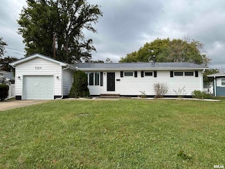 10 Tulip Dr, Lincoln, IL 62656