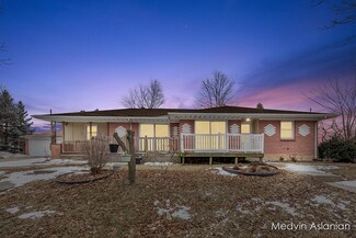 4356 Kentridge Dr SE, Grand Rapids, MI 49508