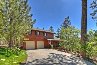 32425 Snowshoe Ln, Running Springs, CA 92382