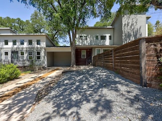 400 E 33rd St Unit 2, Austin, TX 78705