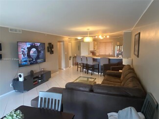 2205 S Cypress Bend Dr Unit 302, Pompano Beach, FL 33069
