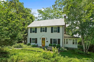 40 Floral Dr, Hastings On Hudson, NY 10706
