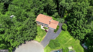 12651 Peak Ct, Manassas, VA 20112