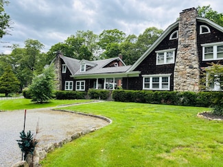 0 Wheatley Rd Unit 11509872, Old Westbury, NY 11568