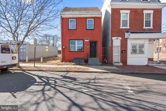 441 S 5th St, Camden, NJ 08103