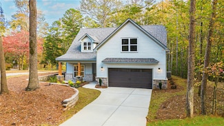 706 S Hogan Dr, Westminster, SC 29693