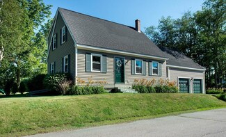 7 Cross St, Eliot, ME 03903