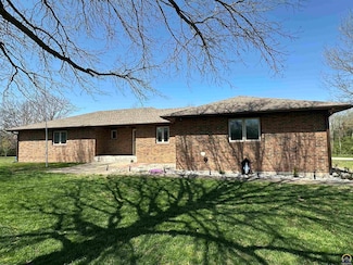 195 W 109th St, Carbondale, KS 66414