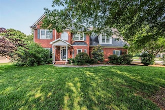 1018 Wrenwood Dr, Bowling Green, KY 42103