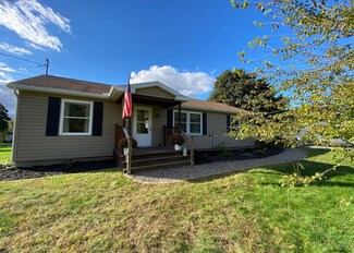 170 S Linden Ave, Mechanicville, NY 12118