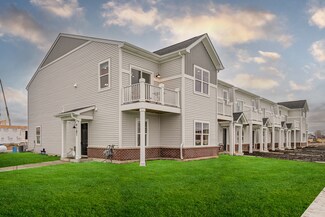 4199 Chelsea Manor Cir, Aurora, IL 60504