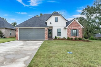 5758 Northwood Oaks Dr, Shreveport, LA 71107