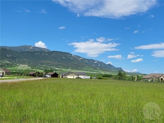 14 Grand View Dr, Red Lodge, MT 59068