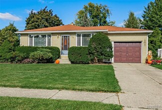 288 Claudette Ct, Depew, NY 14043
