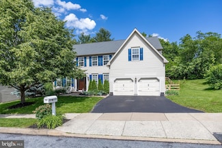 2200 Summerdale Ln, Linfield, PA 19468