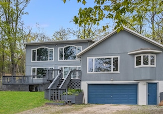 6876 Shoreline Dr, Lewiston, MI 49756