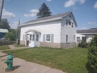 22 Fenwick St, Ballston Spa, NY 12020