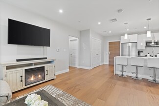 425 Lagrange St Unit 207, West Roxbury, MA 02132