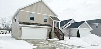 6536 Moss Lake Dr, Hudsonville, MI 49426