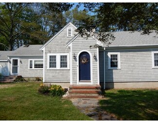 579 Front St, Marion, MA 02738
