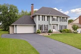 4625 Juneau Ln N, Plymouth, MN 55446