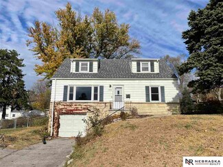 7424 Frederick St, Omaha, NE 68124