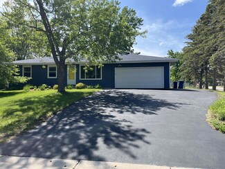 416 W Birch St, Saint Joseph, MN 56374