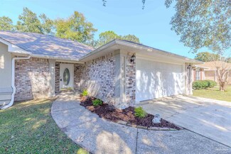 2312 Caddy Shack Ln, Pensacola, FL 32526