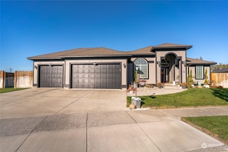 3432 W Blue Heron Ln, Moses Lake, WA 98837