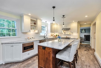 90 Lewis St, Manchester, NH 03102