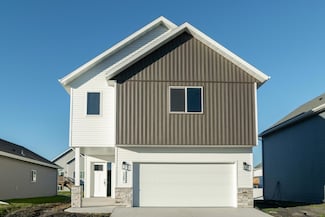 1287 Marlys Dr W, West Fargo, ND 58078