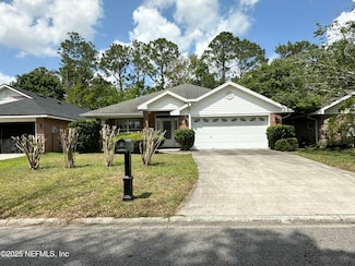 7509 Cliff Cottage Dr, Jacksonville, FL 32244