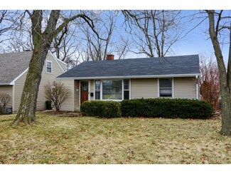 650 S Webster St, Naperville, IL 60540