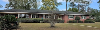 604 W Camellia Ave, Geneva, AL 36340