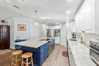 6474 NW 37th Ave, Coconut Creek, FL 33073
