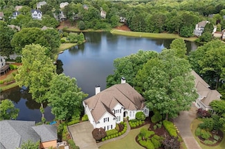 9115 Nesbit Lakes Dr, Alpharetta, GA 30022