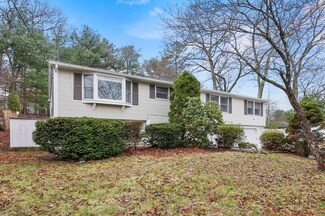 12 Cabot St, Natick, MA 01760