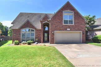8928 E 100th Dr, Tulsa, OK 74133