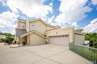 1525 Sommet Place, Saint Louis, MO 63122
