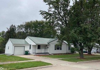 702 W Fillmore Ave, Fairfield, IA 52556